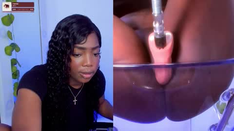 Snapshot of zoeethompson_cm chatting on October 22, 11:21 am online show from October 22, 11:21 am