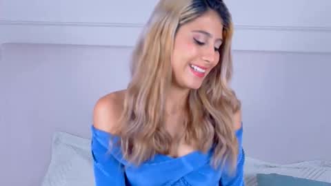 Zoe online show from October 11, 11:20 am