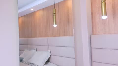 Zoe online show from March 27, 2:28 pm