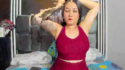 zoerouse_hot online show from December 14, 8:24 pm
