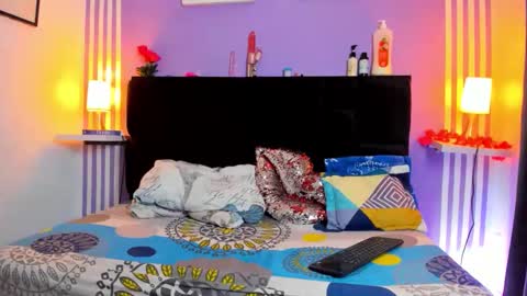 zoerouse_hot online show from December 17, 9:32 pm