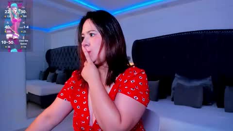 Zoes online show from September 30, 11:15 am