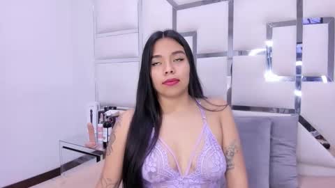 ZoeSwam online show from February 3, 6:49 pm