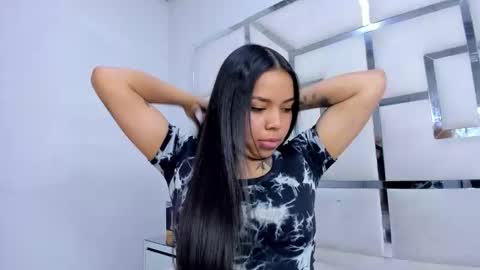 ZoeSwam online show from November 6, 11:44 am