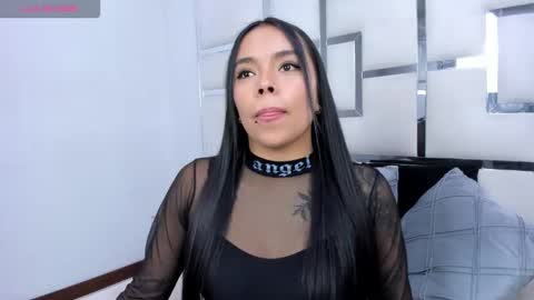 ZoeSwam online show from March 1, 2:30 pm