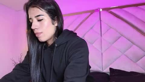 Zoe online show from March 27, 12:49 pm