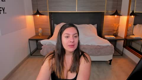 ZOE online show from April 8, 11:32 am