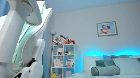 Zoey Lane online show from October 1, 3:23 am