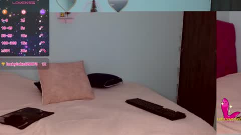 Zoey online show from July 11, 2:14 am