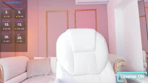 Z O E online show from January 5, 5:27 pm