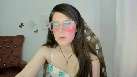 Alicie online show from April 7, 3:23 pm