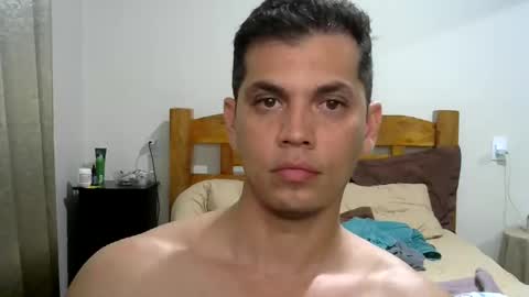 Snapshot of zoro_00 chatting on November 22, 9:47 pm zoro_00 online show from November 22, 9:47 pm