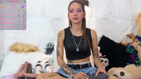 Snapshot of zorravioleta chatting on September 15, 1:00 pm Violeta online show from September 15, 1:00 pm