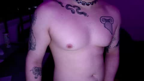 Snapshot of zorvello_83 chatting on February 23, 10:51 pm zorvello_83 online show from February 23, 10:51 pm