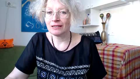 Snapshot of zosya1111 chatting on February 21, 11:22 am Zosya1111 online show from February 21, 11:22 am