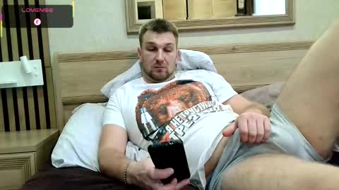 ztigrousz online show from December 21, 11:28 am