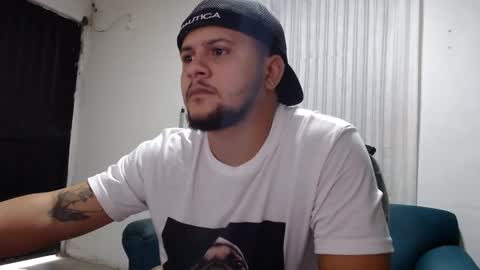 zues_gle25 online show from October 7, 9:56 pm