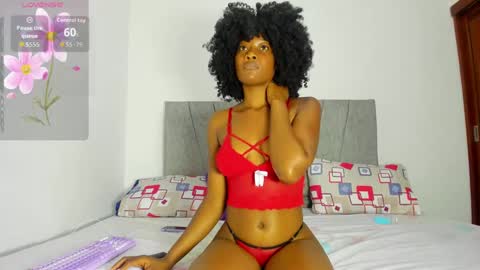 Snapshot of zule__williams chatting on September 26, 12:14 am zule online show from September 26, 12:14 am