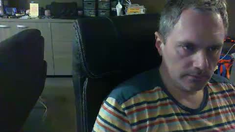 Snapshot of zultem chatting on April 3, 3:59 am zultem online show from April 3, 3:59 am