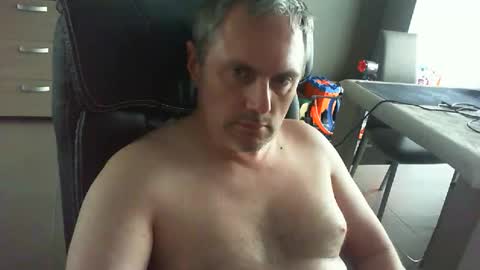 Snapshot of zultem chatting on April 16, 5:58 pm zultem online show from April 16, 5:58 pm
