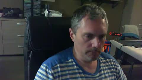Snapshot of zultem chatting on April 22, 3:53 am zultem online show from April 22, 3:53 am