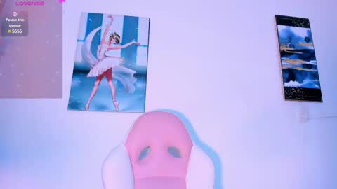 Zuly  online show from February 20, 10:48 pm