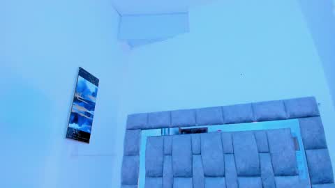 Zuly  online show from February 22, 10:09 pm