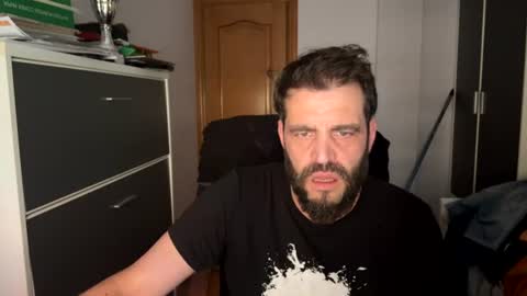 Snapshot of zurdineno chatting on June 20, 3:37 pm zurdineno online show from June 20, 3:37 pm