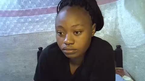 Snapshot of zuri255 chatting on June 3, 3:31 am zuri255 online show from June 3, 3:31 am