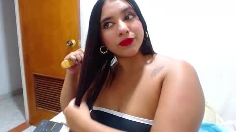 zury_ferrari online show from January 7, 10:45 pm