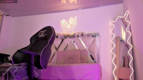 ZURY   online show from February 19, 11:39 am