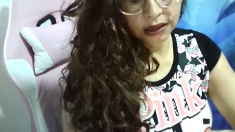 Snapshot of zusanahot chatting on January 21, 12:04 am zusanahot online show from January 21, 12:04 am