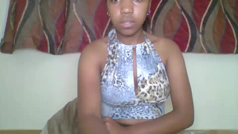 zyraelle_01 online show from April 30, 8:57 pm
