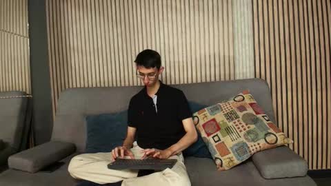 Zyro Nigth online show from November 13, 11:25 pm