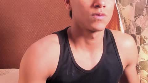 zyzz_1812 online show from February 4, 2:17 am