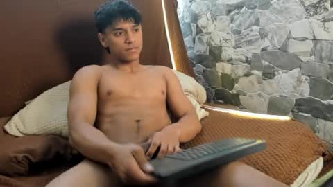 zyzz_1812 online show from February 5, 6:56 pm