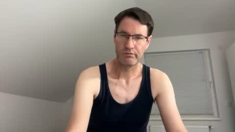 zzz123_cam online show from July 19, 2:43 pm