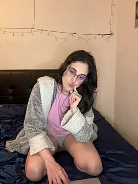 Lunaabbey online show from February 21, 9:27 pm