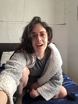 Lunaabbey online show from March 23, 8:40 am