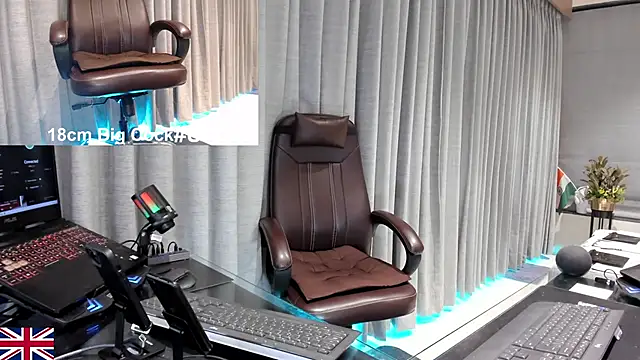 OnlineBossUK online show from March 2, 8:59 pm