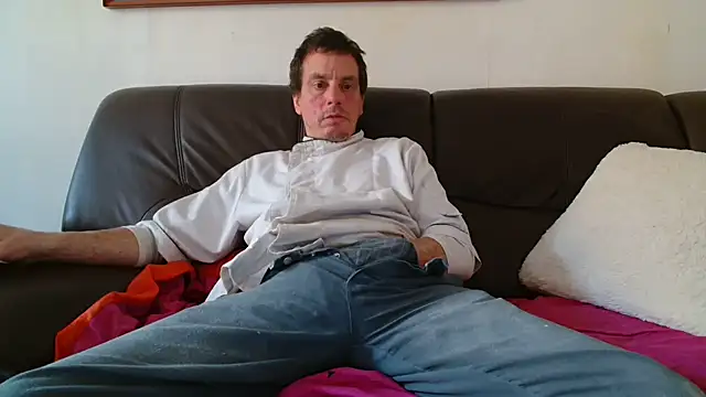 cloupefun online show from March 27, 7:25 am