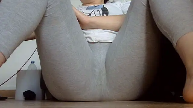 Squirtlady38 online show from September 12, 6:24 am