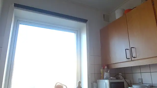 Snapshot of StarZ15 chatting on September 28, 10:09 am StarZ15 online show from September 28, 10:09 am