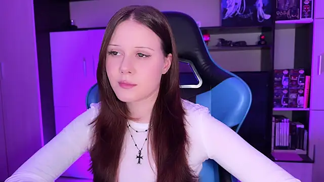 Snapshot of jasminevine chatting on June 20, 7:38 pm jasminevine online show from June 20, 7:38 pm