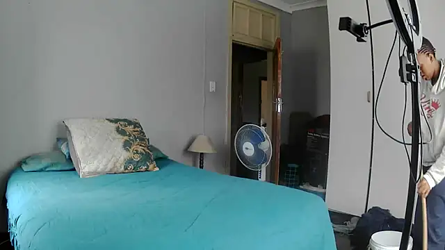 Snapshot of COOKIECANDY chatting on February 23, 12:13 pm COOKIECANDY online show from February 23, 12:13 pm