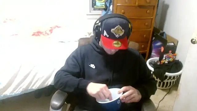 Snapshot of DADDY_KANE8--- chatting on April 23, 12:01 am DADDY KANE8--- online show from April 23, 12:01 am