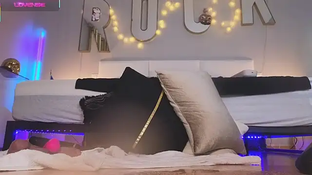 Helena Karel online show from January 15, 8:48 pm