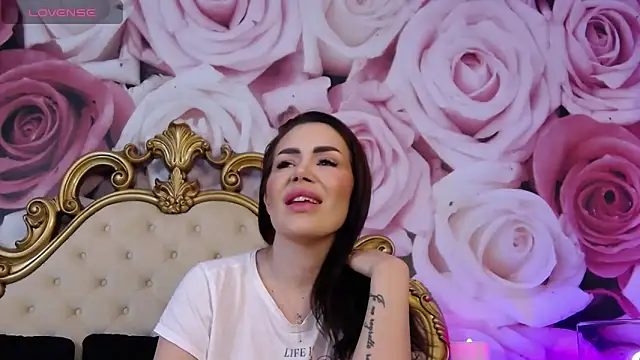 HessaHessy online show from April 17, 12:30 pm