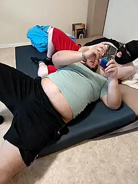 Snapshot of genderfluidco2 chatting on November 8, 10:48 am genderfluidco2 online show from November 8, 10:48 am