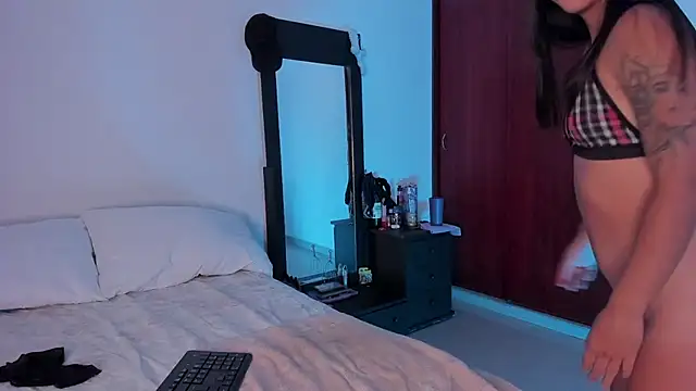 little kayla  online show from March 1, 5:31 am